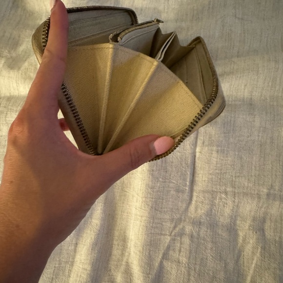 Louis Vuitton Damier Azu Zippy Wallet - Picture 6 of 6